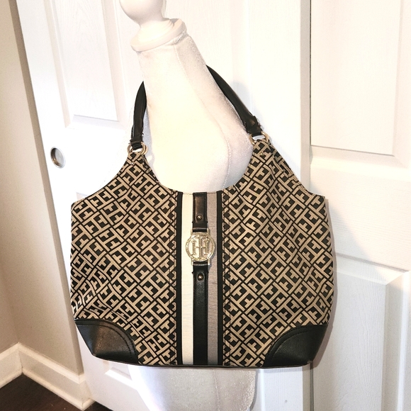 TOMMY HILFIGER SHOULDER BAG CANVAS SIGNATURE - Picture 2 of 12